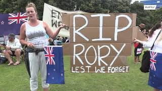 New Zealand: Anti-COVID vaxx protesters rally outside parliament for 4th consecutive day
