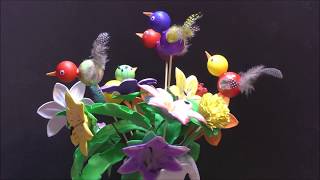 Frühlingsdeko - bunte Vögel aus Styroporkugeln und Federn