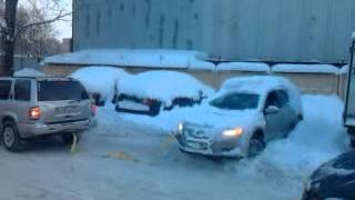Nissan Pathfinder R50 vs Chevrolet Cruze