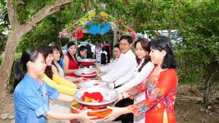 DAM CUOI NGOC MAI - VINH LONG 19-9-2013