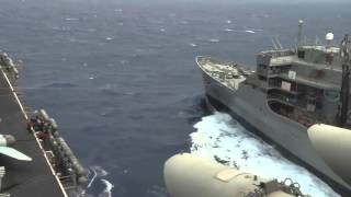 Cách tiếp tế thực phẩm cực độc cho tầu sân bay USS Nimitz của Mỹ