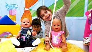 Измеряем рост и вес близнецов БебиБон. Видео для детей