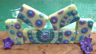 Decorating soap with squeeze bottles
