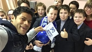 Hulk interrupts class in a St. Petersburg school / Халк срывает урок в петербургской школе