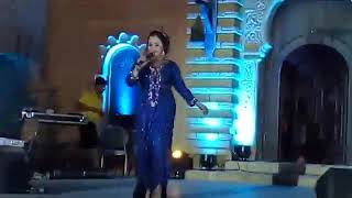 كلثومة تمازيغت بالمهرجان الدولي للمصممين العالميين  باكادير