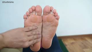 Feet soles girl. fullHD (110)