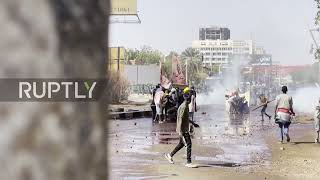 Sudan: Protesters confront security forces amid tear gas, stun grenades in Khartoum