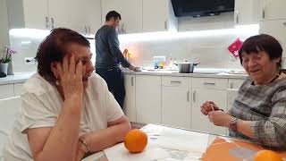 Поговорил с мамой и она поняла