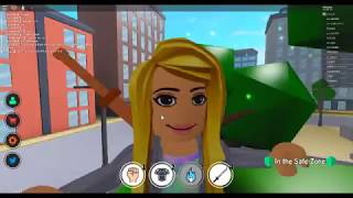 играю в игру ?TITAN?Anime Fighting Simulator ROBLOX