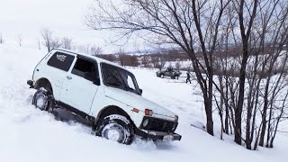 Нивы, Шеви Нивы и Дастер борются со снегом