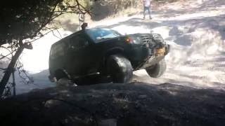 toyota land cruiser 125 vs. mitsubishi pajero hill climb
