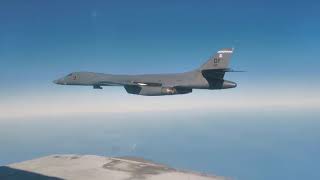Сопровождение бомбардировщика B-1В Lancer ВВС США над Беринговым и Охотским морями
