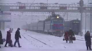 ЧС4-019 (КВР) с поездом 53 Киев - Санкт-Петербург