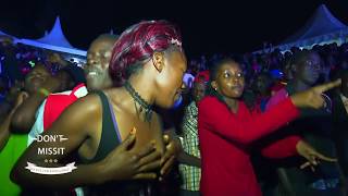 Dancing With No Knickers showing there P**sy IT HAPPENS IN AFRICA