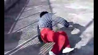 mario che balla breakdance