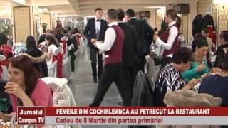 FEMEILE DIN COCHIRLEANCA AU PETRECUT LA RESTAURANT