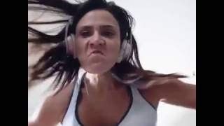 Andrea Rincon Calzas Grises