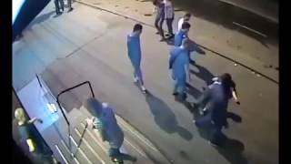 Драка мужиков возле Ганделика!