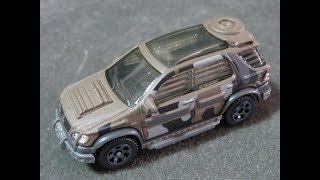 Matchbox 1/64 The Lost World Mercedes-Benz M-Class gatherers vehicle
