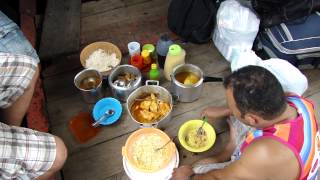 7 - ALMOÇANDO EM BARCO NO SOLIMÕES - AMAZÔNIA - VÍDEO 7 MAH00049