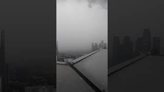 Jangan di tonton, (mesum) ambil kesempatan saat terjebak hujan