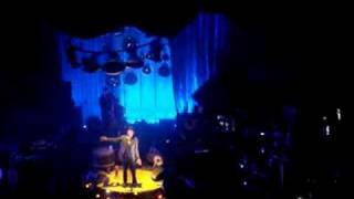Tom Waits - All The World Is Green, live in Paris