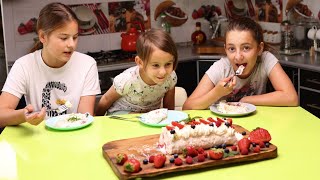 ФРУКТОВЫЙ ДЕСЕРТ. МЕРЕНГОВЫЙ РУЛЕТ