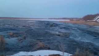 Прорвало дамбу в Любино малороссы 12 04 2015 1