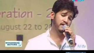 Ilayaraja Nite: Vijay Yesudas sings 'Machana pathingala...'