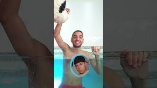 COMPLETA LA CANCIÓN BAJO EL AGUA O LANZAMOS TU TELÉFONO AL AGUA !!