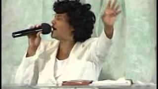 Pastor Tamara Bennett Prays at Angie Ray Ministries Annual Prayer Conference