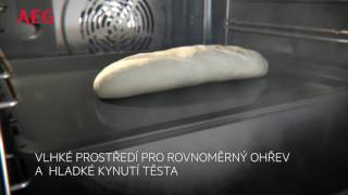 Funkce SteamBake pro křupavé pečení s párou