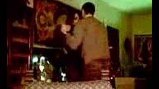 Scena RACCAPRICCIANTE passi di Salsa