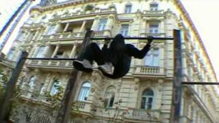 UrbanFreeflow.com - Parkour and Freerunning - Dancing With The Obstacles