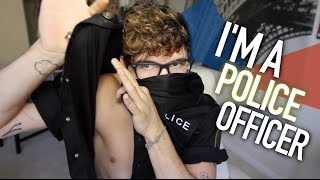 I'M A SEXY POLICE OFFICER