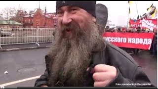 Евреев бьют по морде, а не по кипе...