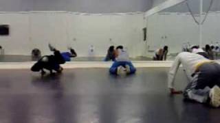 Basic breakdance footwork and freeze training - Hakan Birmingham