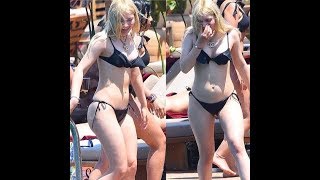 Aleyna Tilki Bikinili Üstsüz Plajda -2019