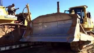 Komatsu 375-1 helping old 375-1 on the low loader
