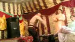 Mehndi Merirage cermony dance in pakistan ( bilo ni tera lal ghagra )