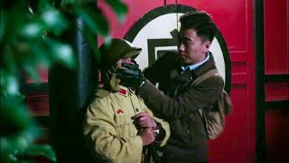 三人小隊夜襲日軍軍火庫，本來就是想單純偷點炸藥，可誰知道居然發現了日軍秘密！