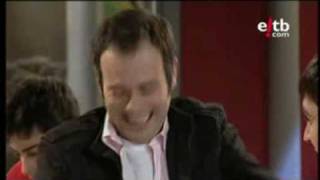 15.(7).antxon y maite.telefonia movil 2-2