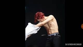 KPOP MALE ARTIST WITH HOT ABS