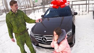 ПОДАРИЛ ЗА 3 000 000 РУБЛЕЙ МАШИНУ СЕСТРЕ! НАШЛИ СБЕЖАВШЕГО ВОЕННОГО.