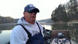 Crappie Fishing - Big Schools of Crappie.. CRAZY..