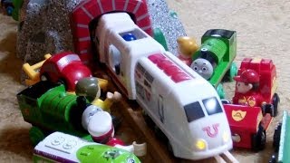 BRIO Eisenbahn magischer Tunnel / Brio wooden Train system unboxing adventure tunnel HD