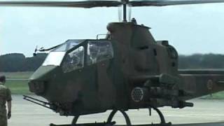 ２０１０八戸航空基地祭 ＡＨ－１Ｓ コブラ 機動飛行
