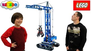 Лего Гусеничный Кран 42042 Как Папа с Камилем строили гараж. Lego Technic Crawler Crane. Кикидо