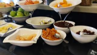 Шведский стол в Radisson Blue Сочи