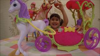 Конфетная карета Barbie с лошадкой и сюрпризами и танцующая лошадка Barbie